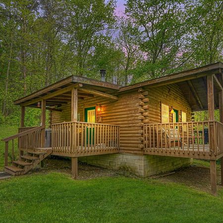 Blue Rose Cabins - Rosebud Cabin 洛根 外观 照片